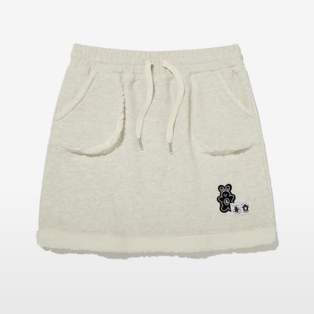 키르시 퍼 미니스커트