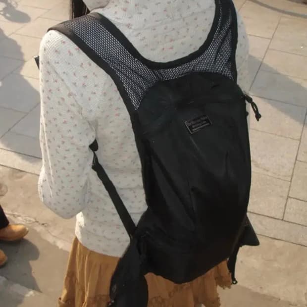 더뮤지엄비지터 백팩