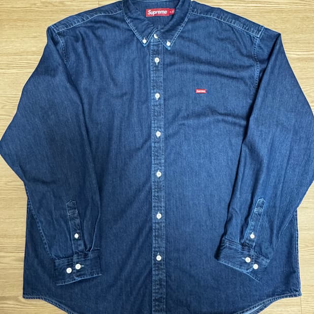슈프림 스몰로고 데님 셔츠 XL 팝니다