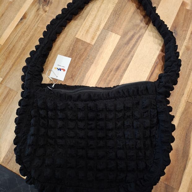 (마지막특가) 블랙 셔링 숄더백