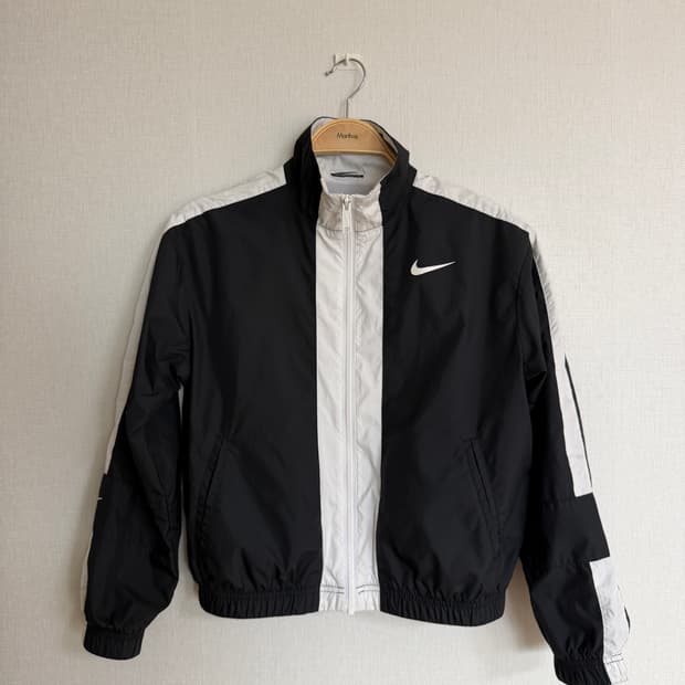 나이키 우먼스 바람막이