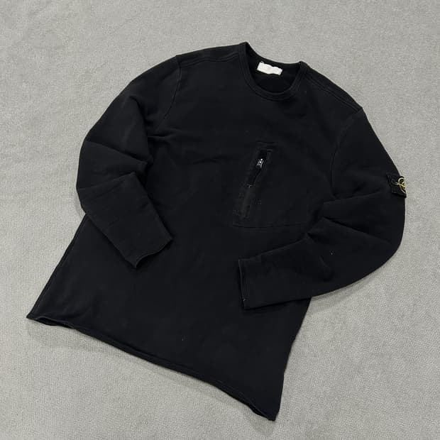 스톤아일랜드 블랙 포켓 맨투맨 L