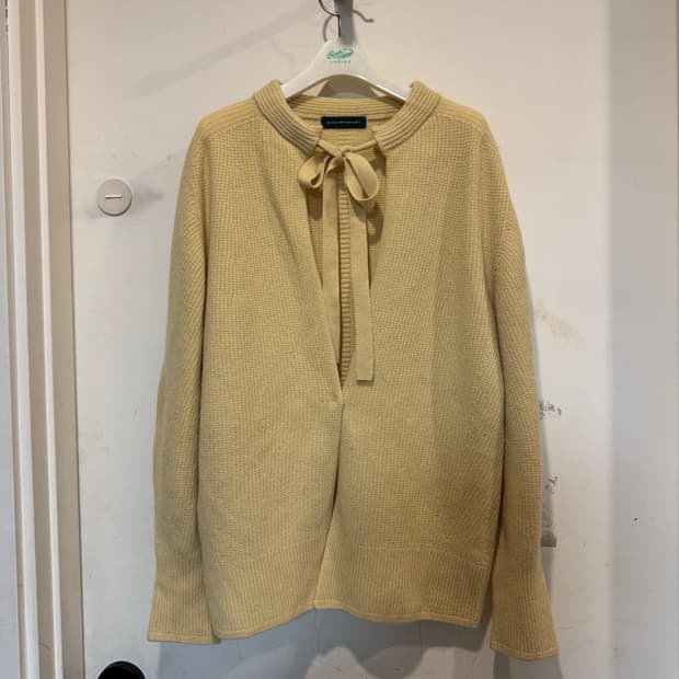 예지스 코스모폴리탄줄라이 스트링 가디건