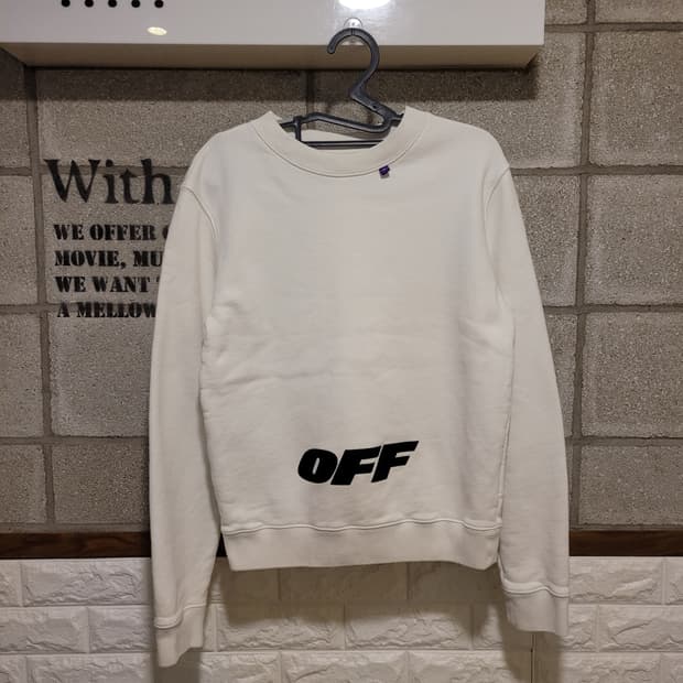 오프화이트 18FW 로고프린팅 맨투맨 XS
