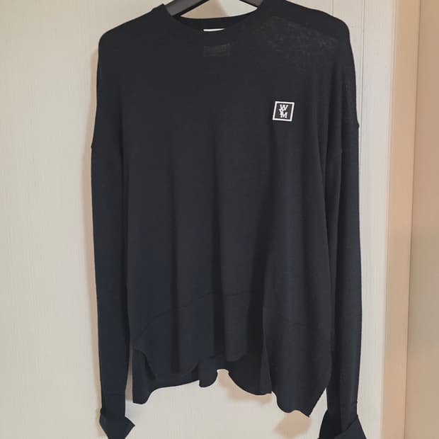 우영미 자수 절개 니트