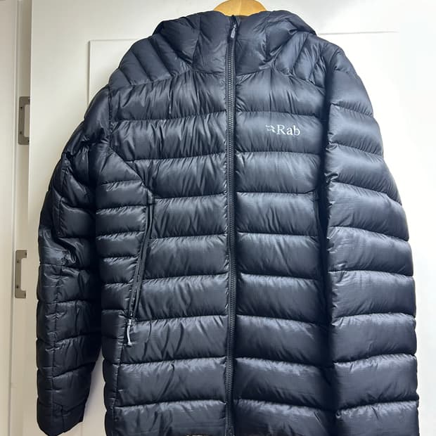 Rab 랩 경량 패딩 블랙 색상 UK S 