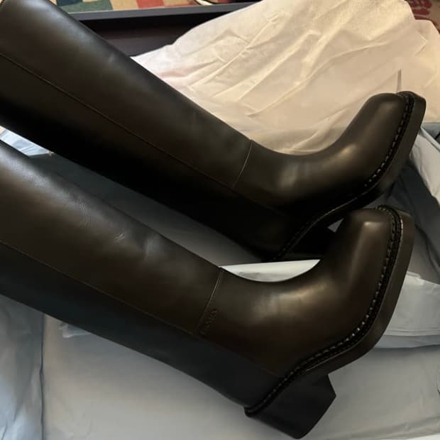 프라다 롱부츠 레더