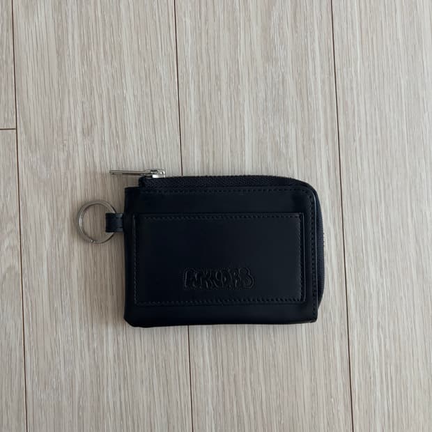 피로 x 위캔더스 지갑