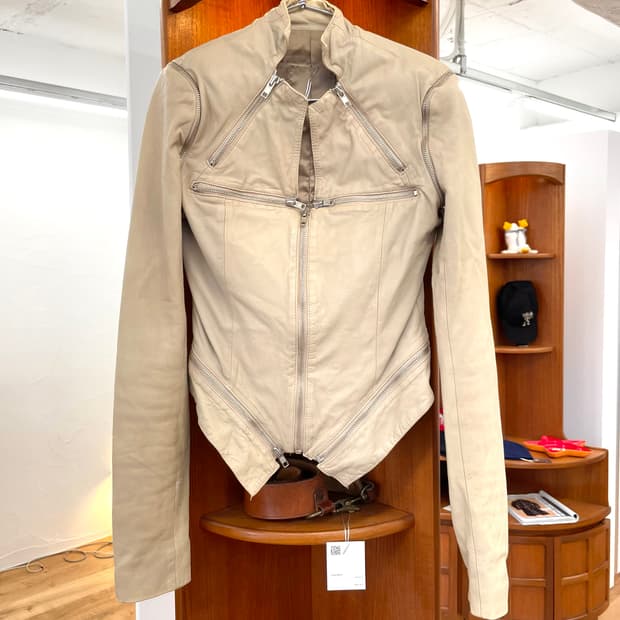 지퍼 디테일 레더 자켓