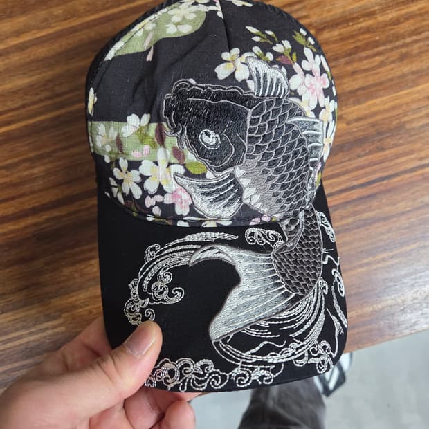 빈티지 저팬 리플 비단잉어 자수 벛꽃 프린팅 메쉬 모자 프리 