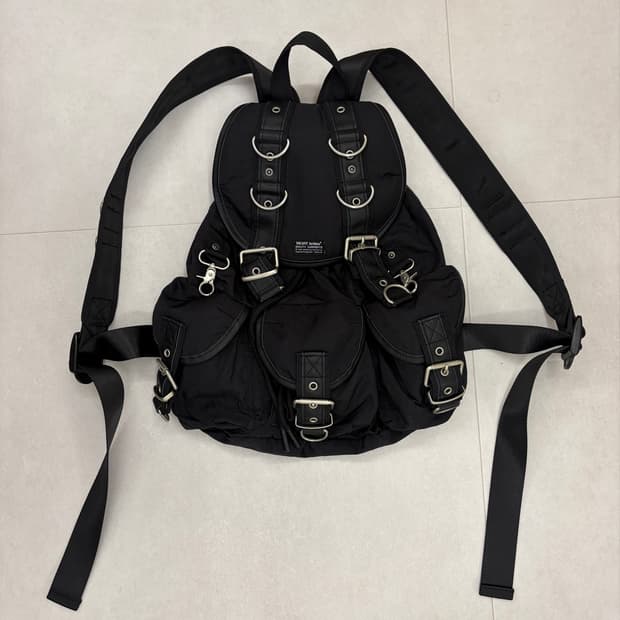 VACANT ARCHIVE POPO STRAP BACKPACK