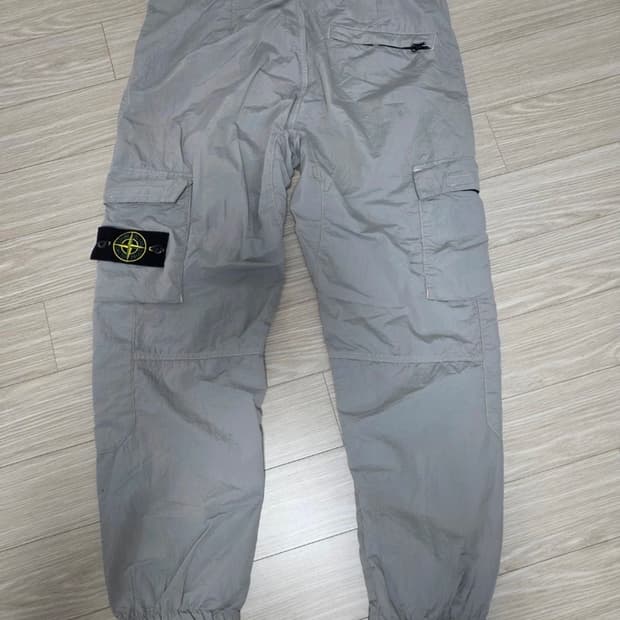 스톤아일랜드 카고 조거 나일론 팬츠 28 그레이