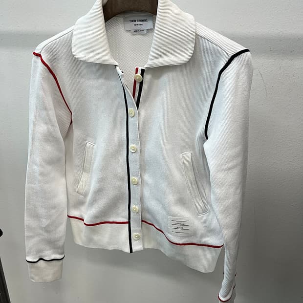 여) 톰브라운 콘트라스트 라운드카라 자켓 