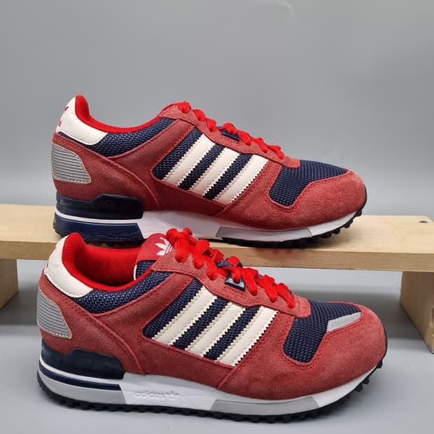 아디다스 zx700 운동화220