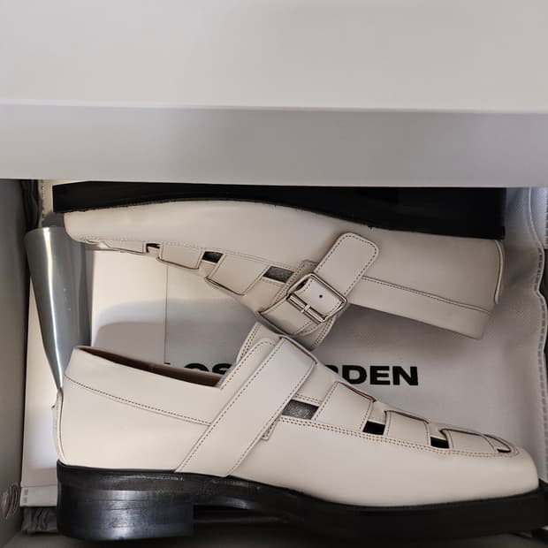 로스트가든 멤피스 샌들 화이트