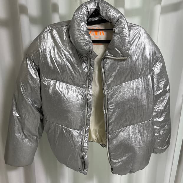 자라 키즈 유광 실버 숏푸퍼 13-14