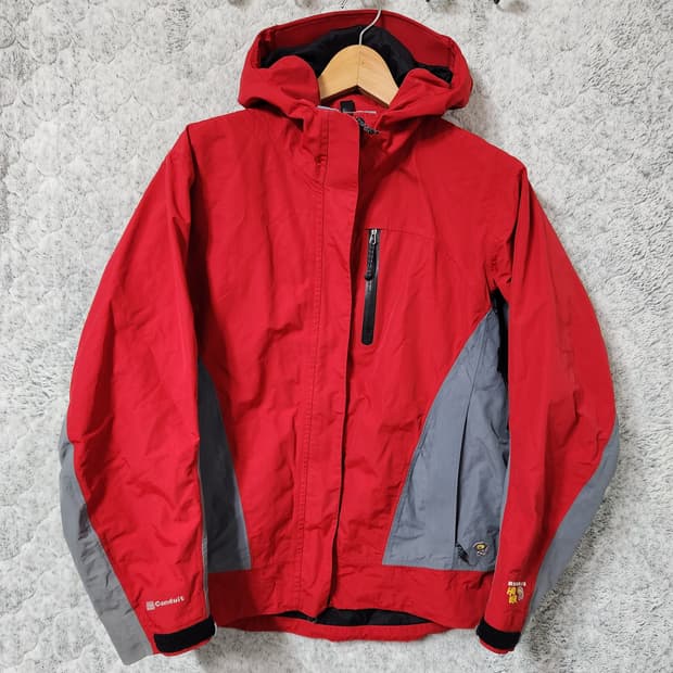 H841 [S] 마운틴하드웨어 여성 바람막이 점퍼
