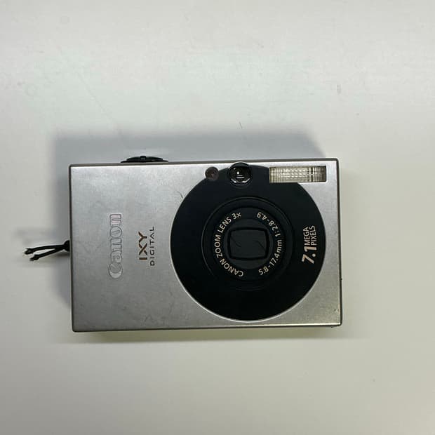 canon ixy 10 (ixus 70) (작례o)