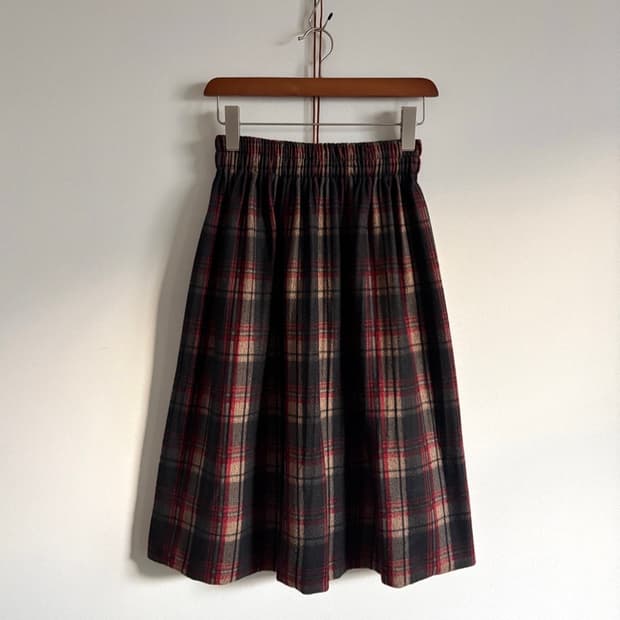 check patterned banding skirt