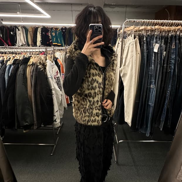 OS)재패니즈 빈티지 레오파드 퍼 후드 베스트