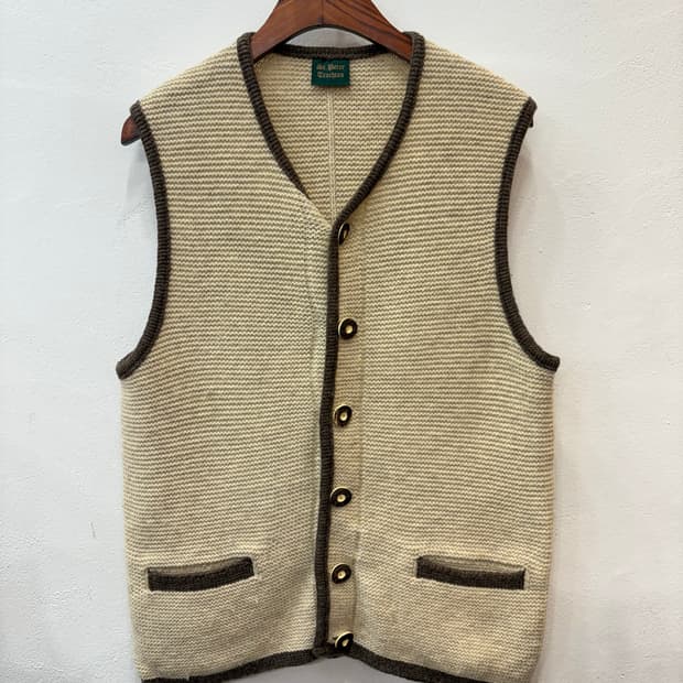 아이보리 울 베스트