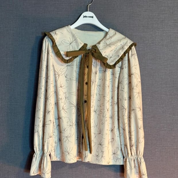 빅 카라 블라우스 아이보리 Japan