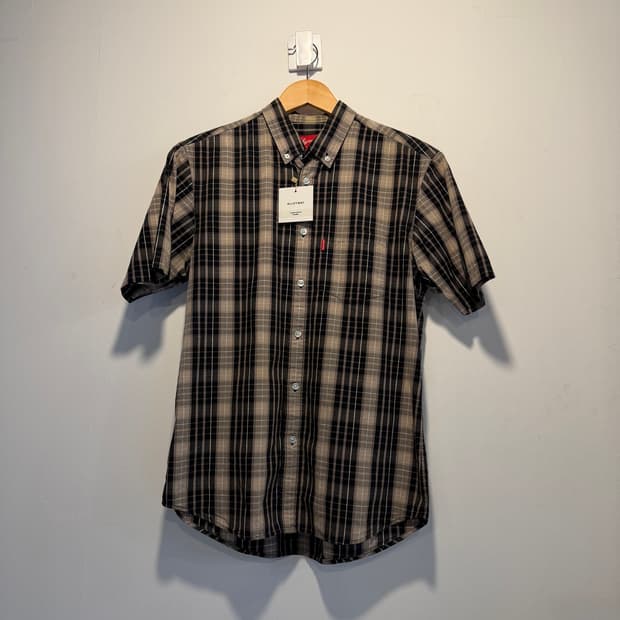 Supreme half shirt 