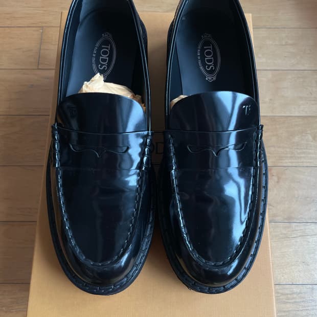 Tod’s 토즈 청키 럭 솔 페니로퍼 37.5 