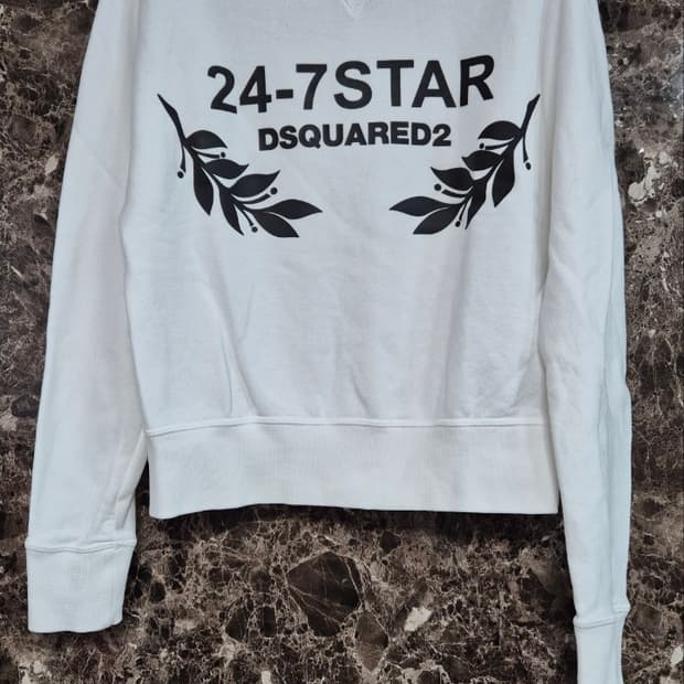 디스퀘어드2 기모 여자맨투맨 