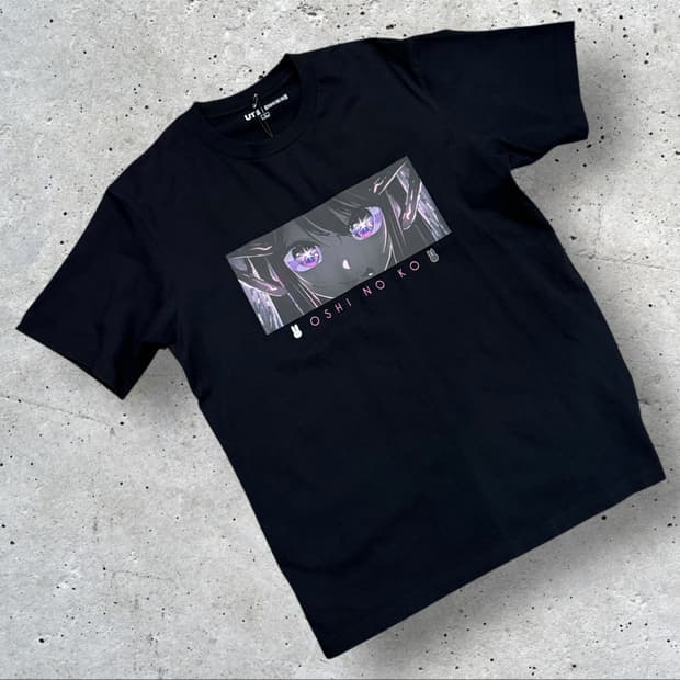 [L] 유니클로 UT 최애의 아이 콜라보 반팔티 블랙 C463