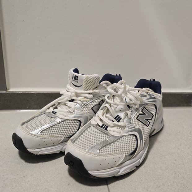 [255] 뉴발란스 530 화이트