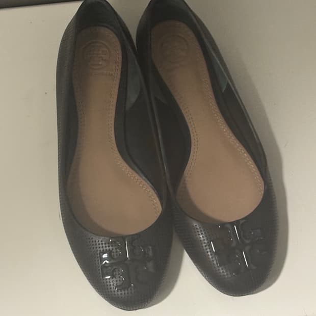 토리버치 플랫 슈즈 올블랙 