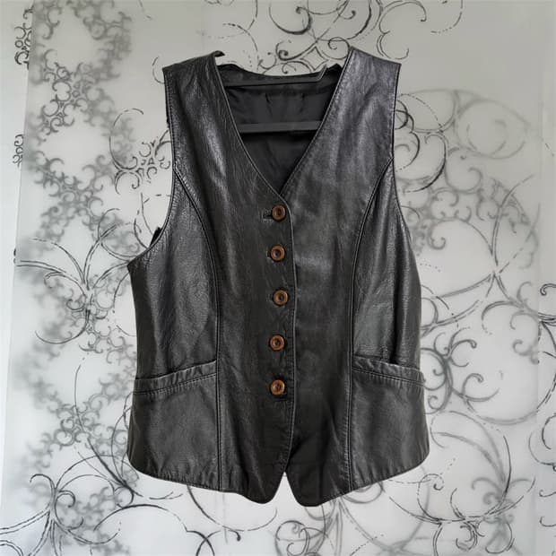 vintage cowhide vest 