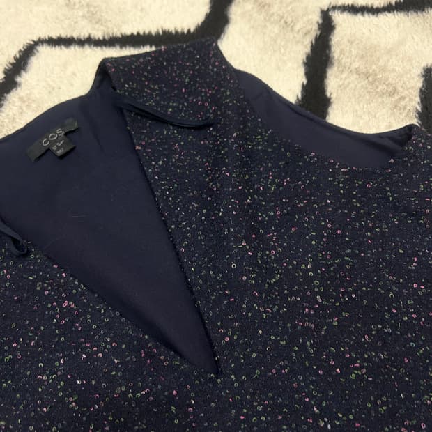 [36]COS 메리노울 V넥 A라인 포켓 원피스/짙은네이비