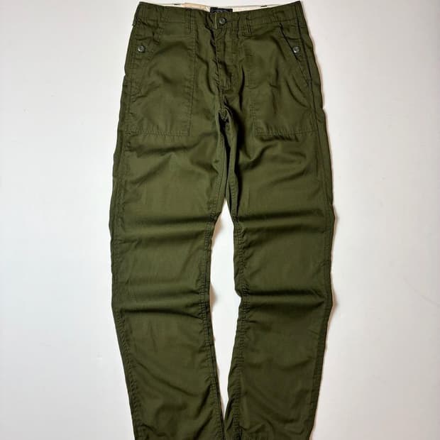 빔즈 플러스 BEAMS 라이트 웨이트 팬츠 PN8621