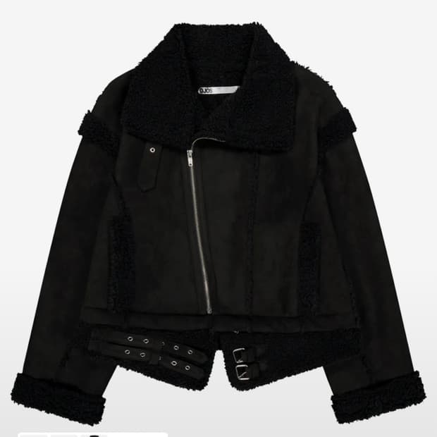 오호스 Detachable Fur Shearling Jacket / Bl