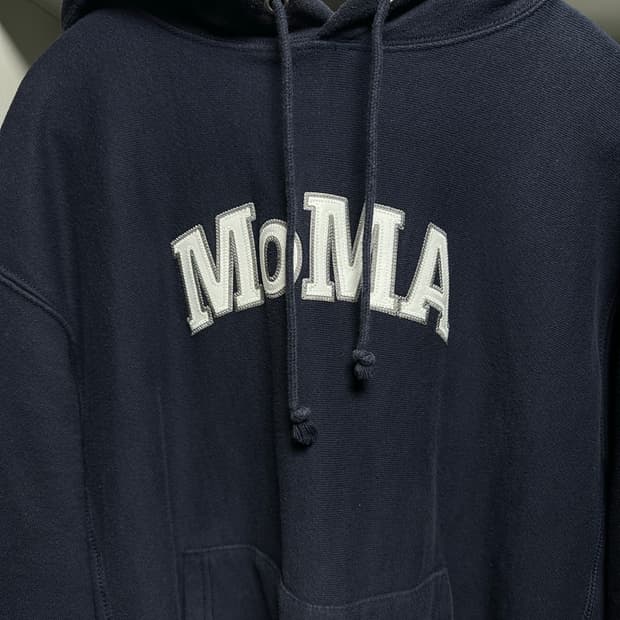moma 후드티 네이비 L사이즈