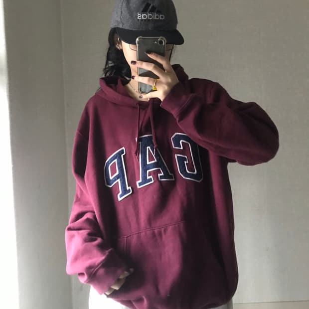 갭 버건디 오버핏 후드티