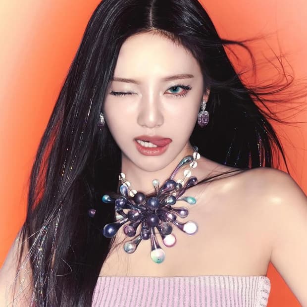 MMWD anemone necklace (jade)