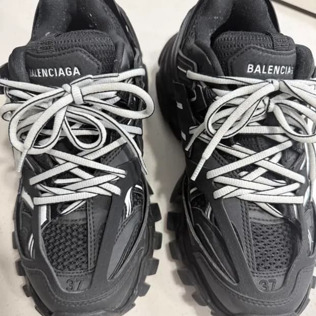 발렌시아가 542436 트랙 스니커즈 37사이즈