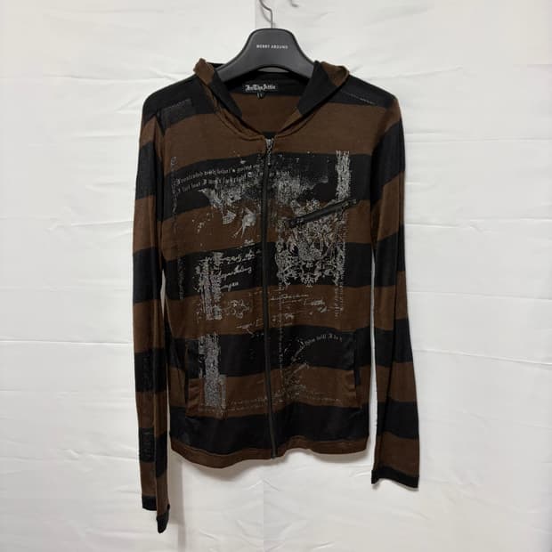 In the attic stripe chain hood zip
