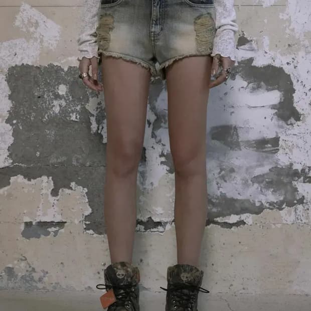 보헤미안서울 데미지 워싱 쇼츠 24