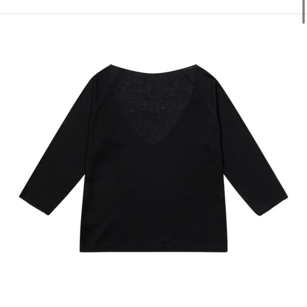 고블린웨어 Iris V-neck Sleeves