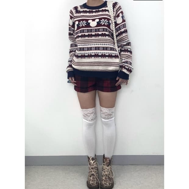 화이트 레이스 니삭스
