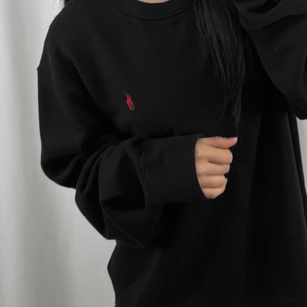 폴로 레드 포니 블랙 맨투맨