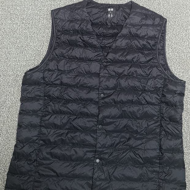 유니클로 초경량 구스  패딩 조끼 베스트 XL 블랙
