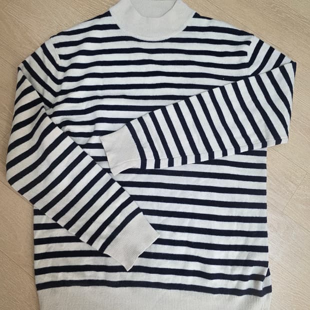 토마스모어 모크넥 스트라이프 니트 S