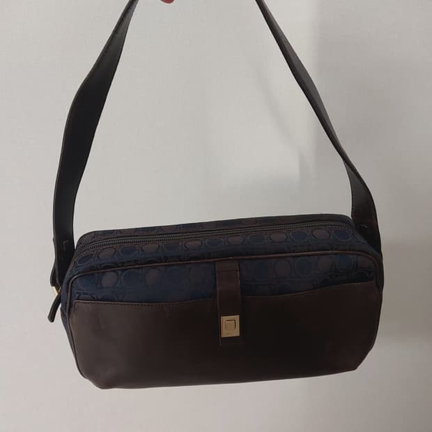 [정품] 페라가모 간치니 프린트 캔버스 숄더백