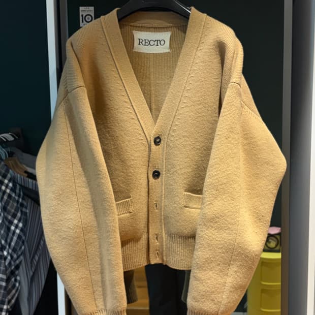 렉토 24FW 루즈 컴팩트 니트 가디건 L (어깨 부분 미세 실풀림)
