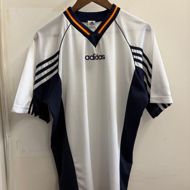 N343. 아디다스 빈티지 반팔